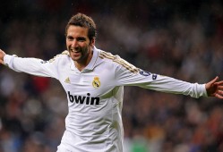 马刺vs奇才明日首发，马刺对奇才聚胜顽球汇？