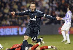 圣诞大战2019湖人vs快船?2019圣诞节湖人对快船直播?