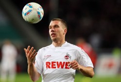 2000年欧洲杯意大利阵容名单，2000年欧洲杯意大利晋级之路